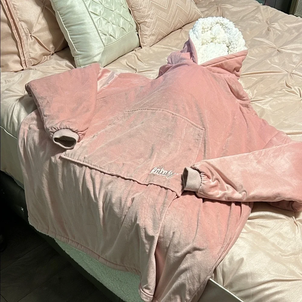 The Comfy Pink Blanket